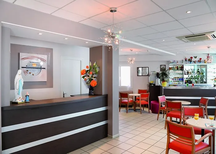 Saint Contard Hotel Lourdes