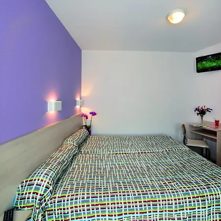 Hotell Saint Contard Lourdes